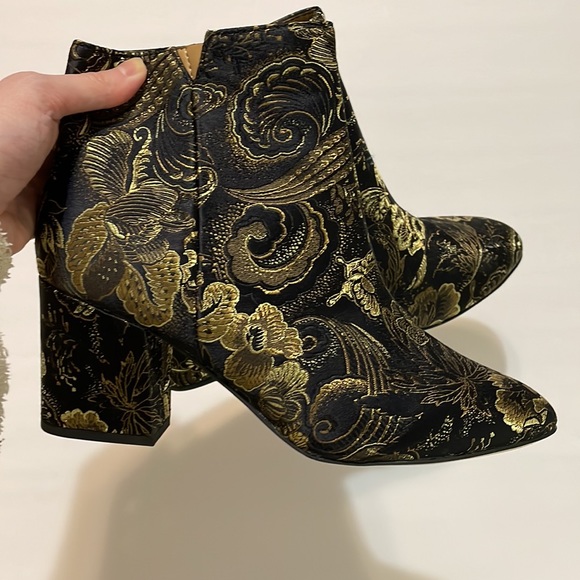 Franco Sarto Olympia boots - Picture 10 of 10